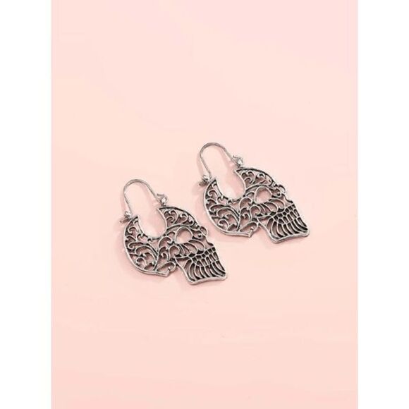 SILVER HOLLOW FILIGREE SKULL DESIGN EARRINGS - Picture 3 of 4